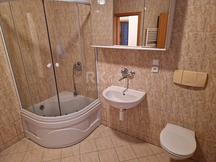 Pronájem rodinného domu 156 m², pozemek 864 m² - foto 7