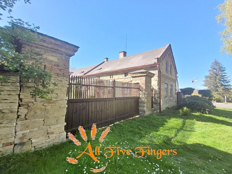 Pronájem rodinného domu 200 m², pozemek 1 310 m² - foto 4