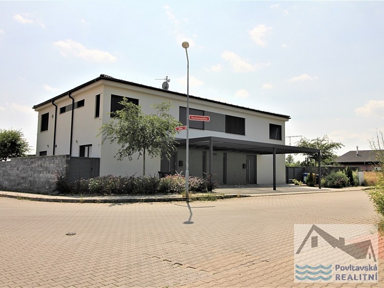 Pronájem  vily 180 m², pozemek 520 m² - foto 4