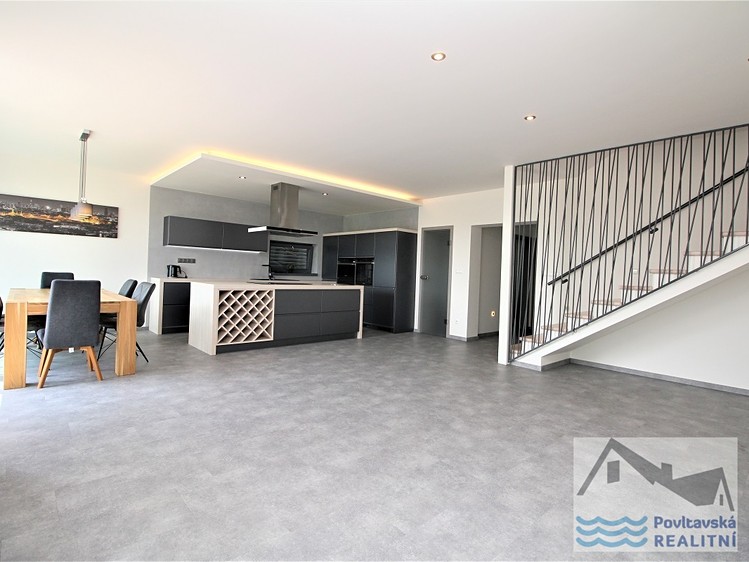 Pronájem  vily 180 m², pozemek 520 m² - foto 6