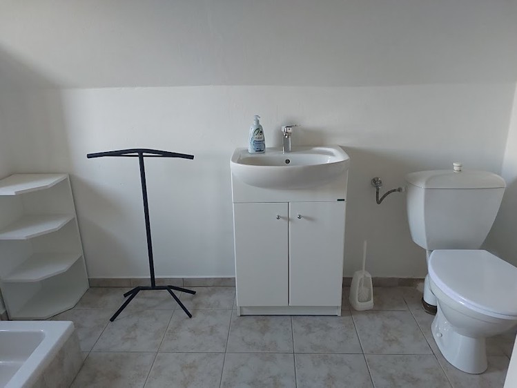 Pronájem rodinného domu 106 m², pozemek 900 m² - foto 7