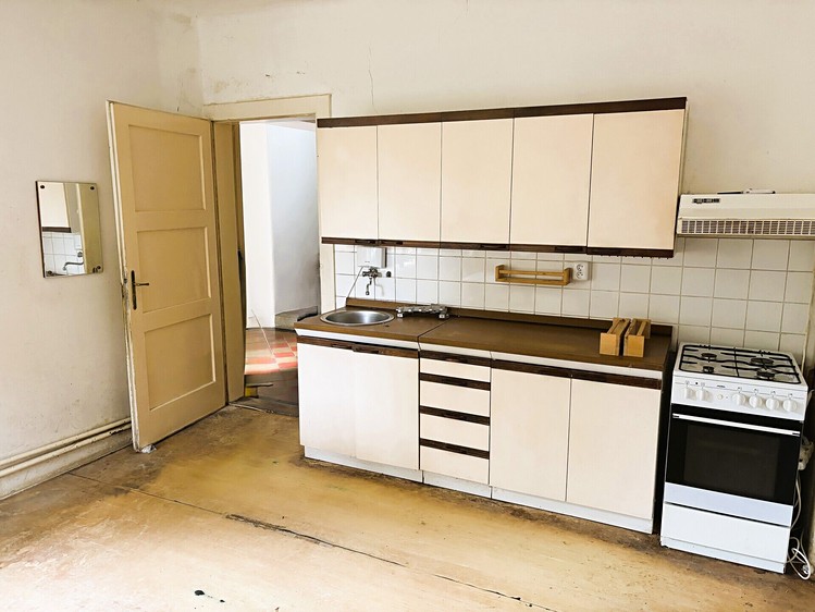 Pronájem rodinného domu 280 m², pozemek 1 278 m² - foto 7