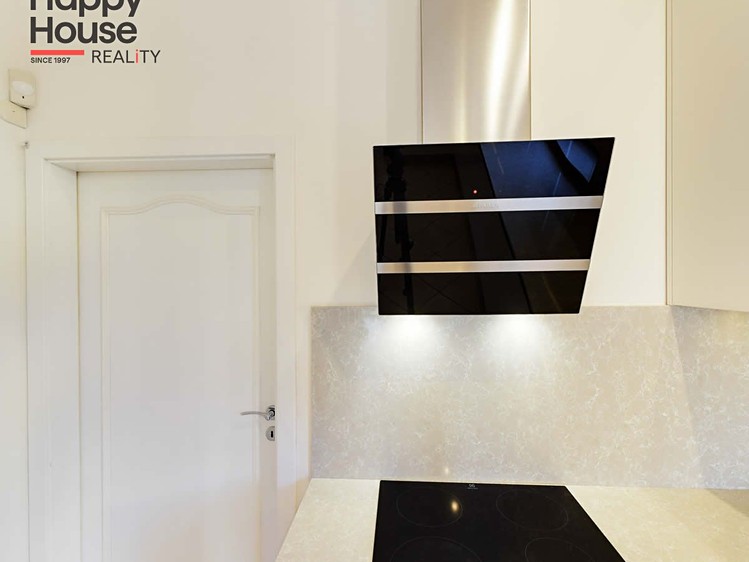 Pronájem vily 243 m², pozemek 675 m² - foto 6