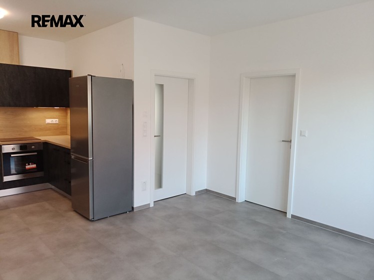 Pronájem rodinného domu 68 m², pozemek 200 m² - foto 4