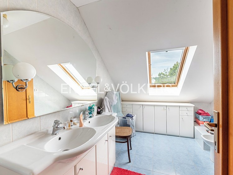 Pronájem  rodinného domu 340 m², pozemek 1 197 m² - foto 6