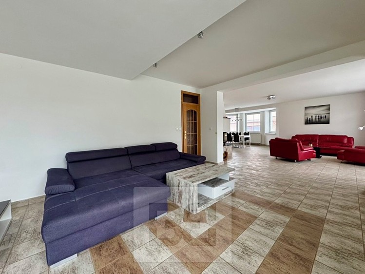 Pronájem  rodinného domu 200 m², pozemek 548 m² - foto 8