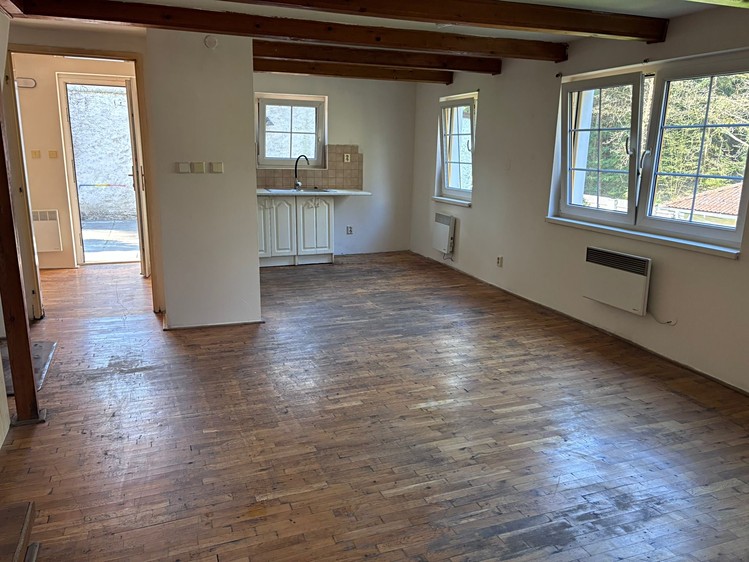 Pronájem rodinného domu 120 m², pozemek 450 m² - foto 2