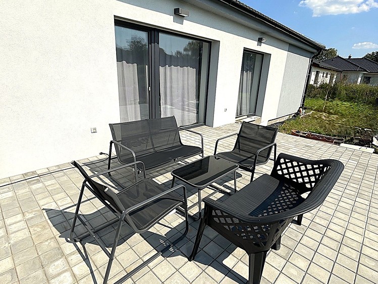 Pronájem rodinného domu 105 m², pozemek 547 m² - foto 4