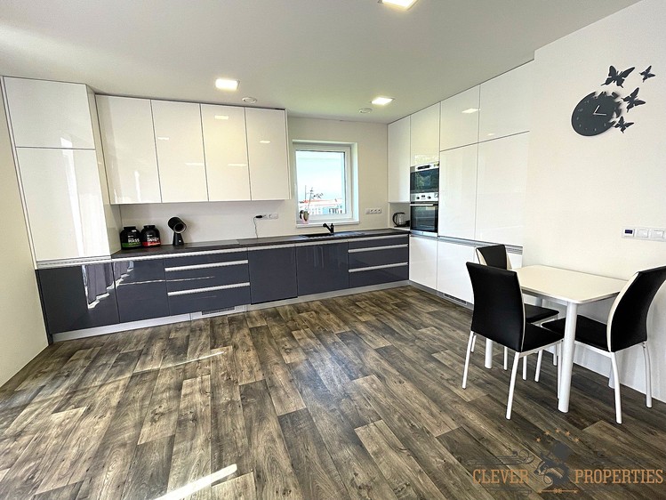 Pronájem rodinného domu 105 m², pozemek 547 m² - foto 2