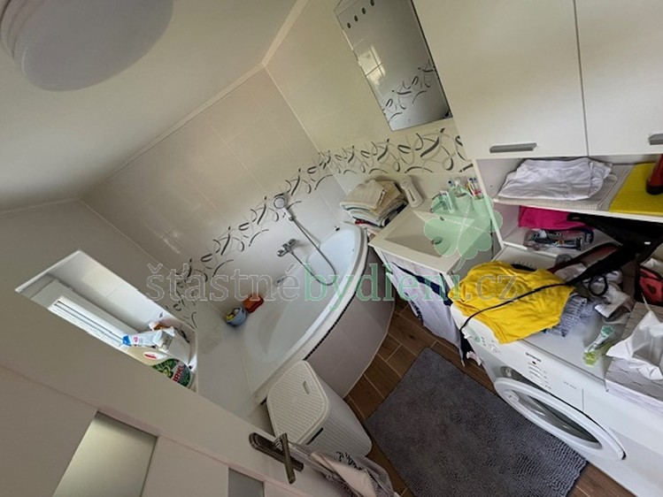 Pronájem rodinného domu 116 m², pozemek 939 m² - foto 2