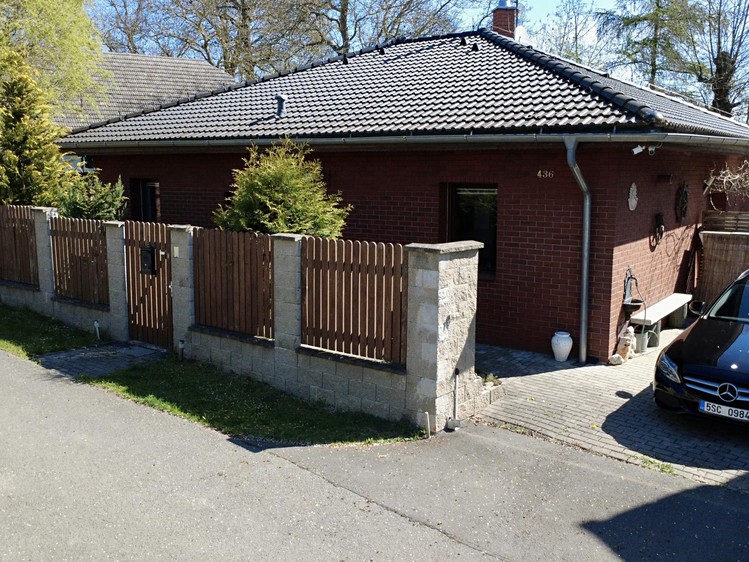 Pronájem rodinného domu 110 m², pozemek 576 m² - foto 1