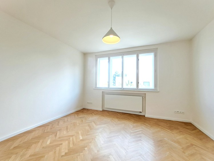 Pronájem rodinného domu 250 m², pozemek 730 m² - foto 8