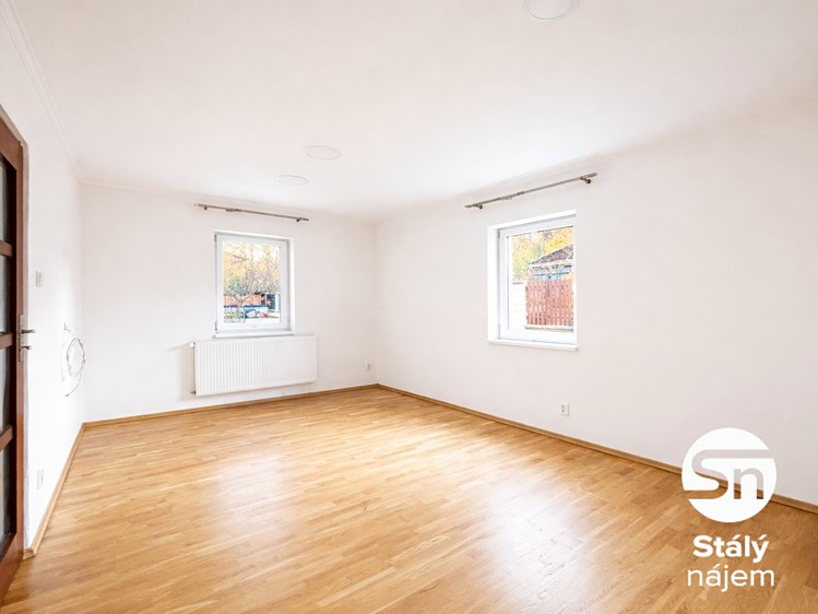 Pronájem rodinného domu 185 m², pozemek 640 m² - foto 5