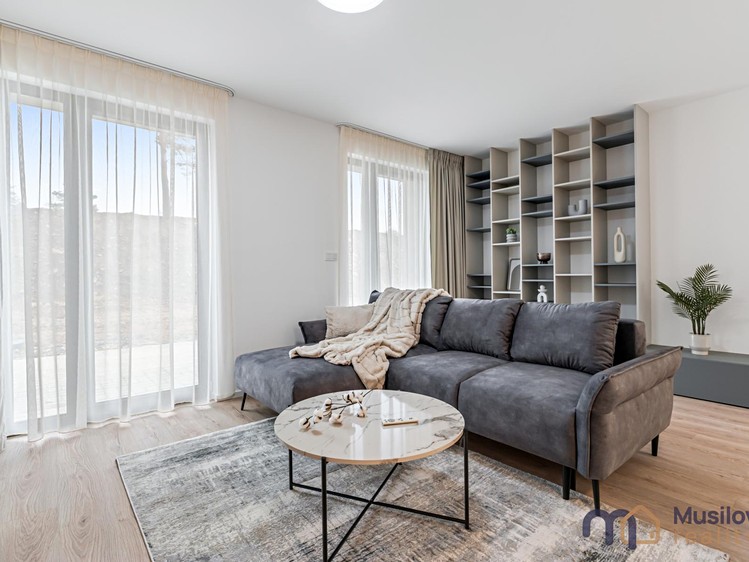 Pronájem rodinného domu 92 m², pozemek 300 m² - foto 8