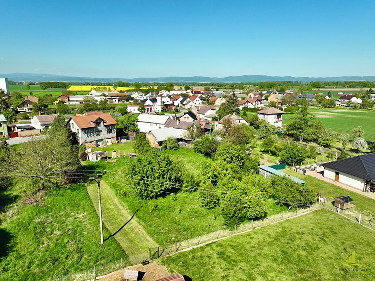 Prodej stavebního pozemku 1 555 m² - foto 3