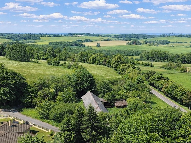 Prodej stavebního pozemku 700 m² - foto 2