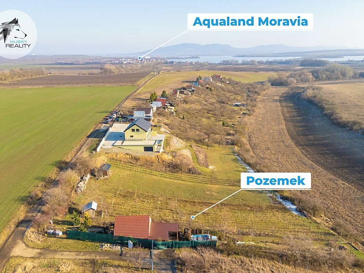 Prodej stavebního pozemku 1 217 m² - foto 2