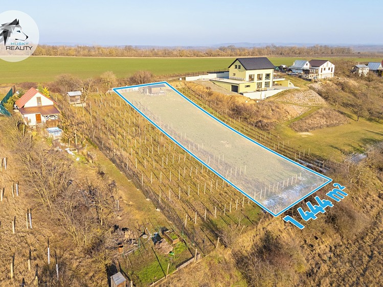Prodej komerčního pozemku 1 444 m² - foto 1