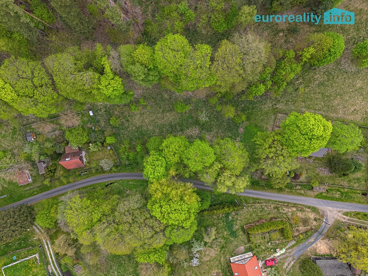 Prodej stavebního pozemku 1 330 m² - foto 6