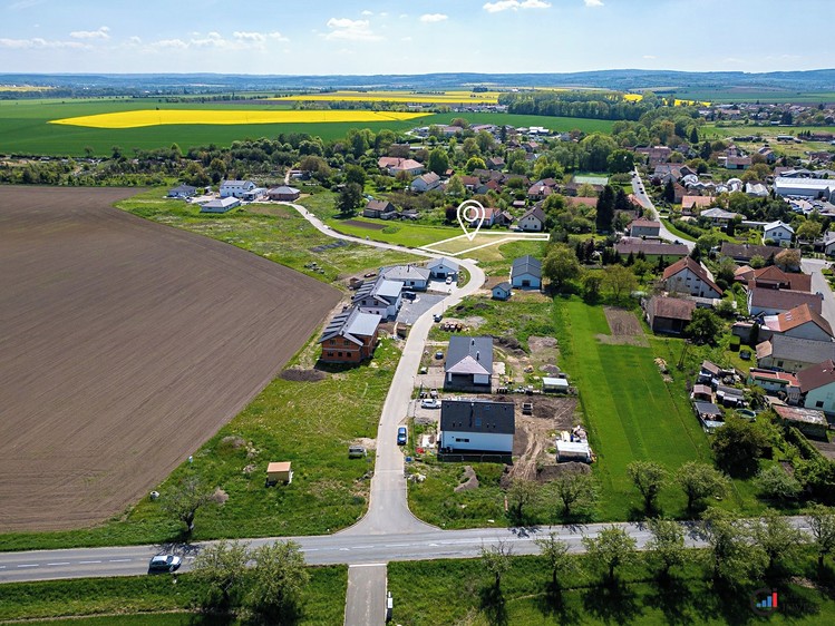 Prodej  stavebního pozemku 1 213 m² - foto 5