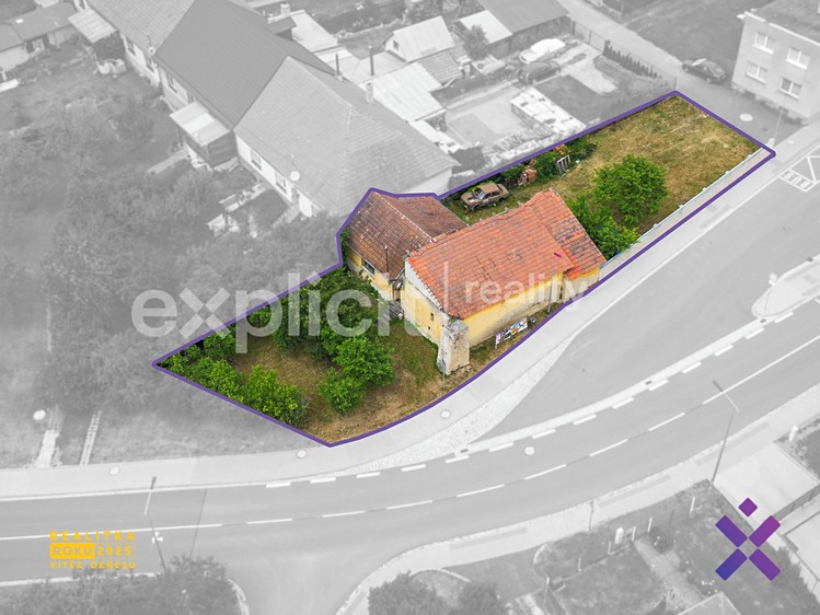 Prodej stavebního pozemku 739 m² - foto 4