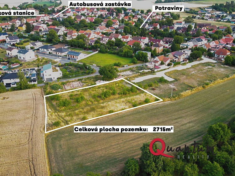 Prodej stavebního pozemku 2 715 m² - foto 2
