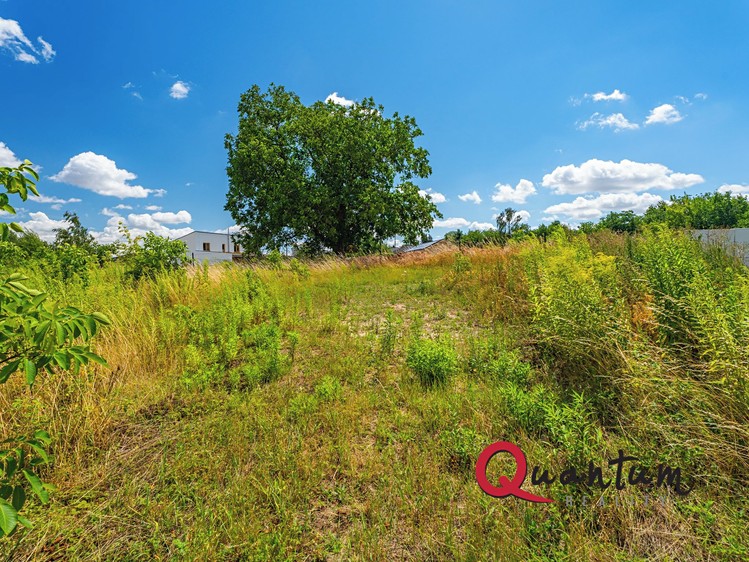 Prodej stavebního pozemku 2 715 m² - foto 7