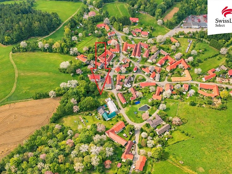 Prodej  stavebního pozemku 3 877 m² - foto 3