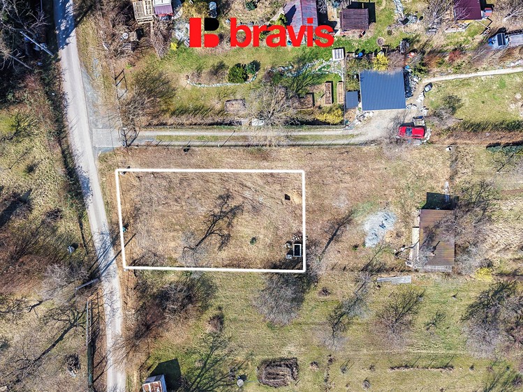 Prodej stavebního pozemku 590 m² - foto 4