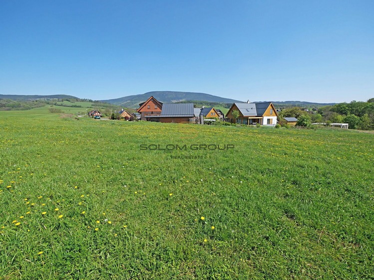 Prodej stavebního pozemku 2 117 m² - foto 6