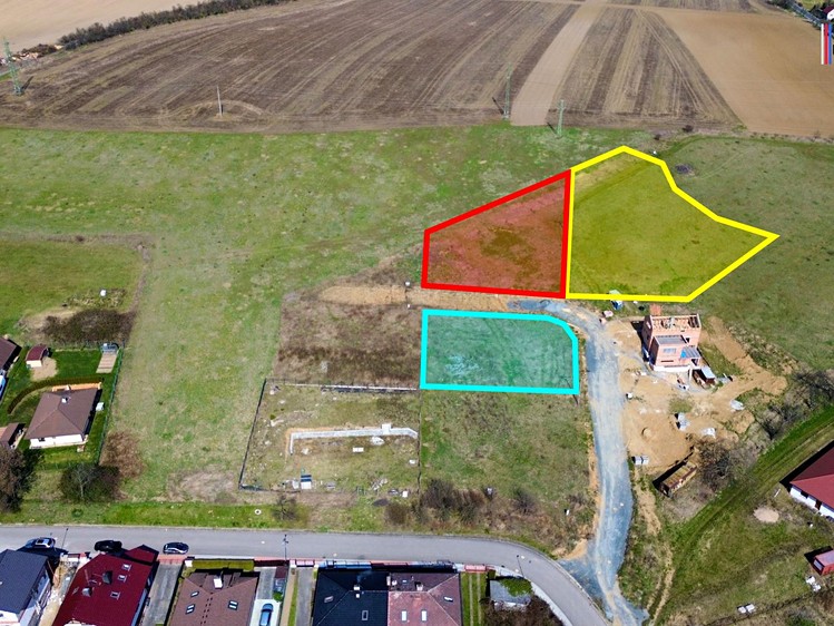 Prodej stavebního pozemku 6 472 m² - foto 1