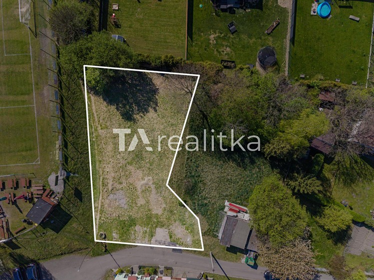 Prodej stavebního pozemku 818 m² - foto 2