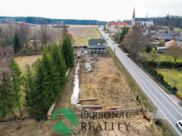 Prodej stavebního pozemku 685 m² - foto 6
