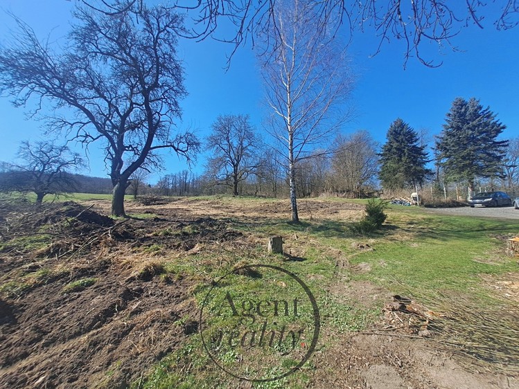 Prodej  stavebního pozemku 810 m² - foto 4