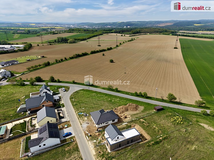 Prodej stavebního pozemku 1 065 m² - foto 2