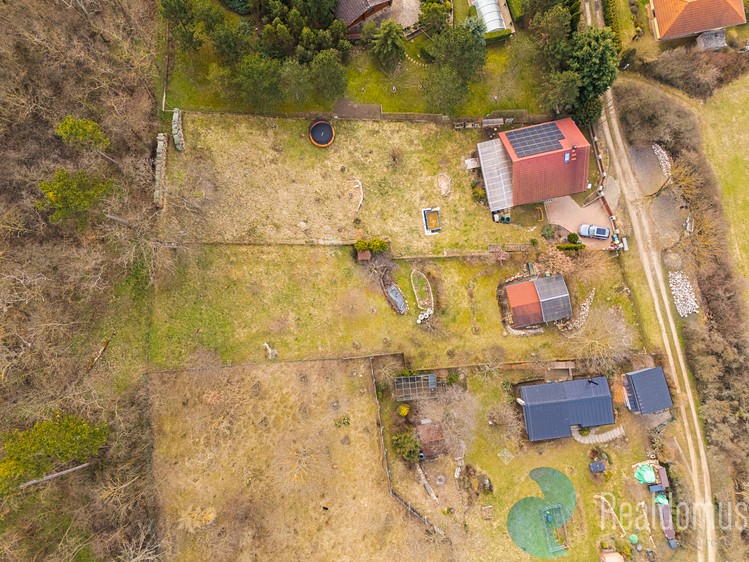 Prodej stavebního pozemku 1 077 m² - foto 8