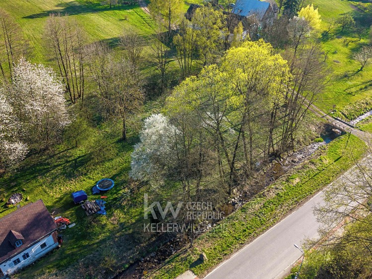 Prodej stavebního pozemku 1 005 m² - foto 4