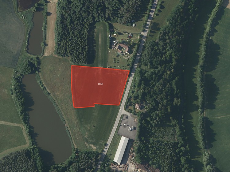 Prodej pole 6 762 m² - foto 1