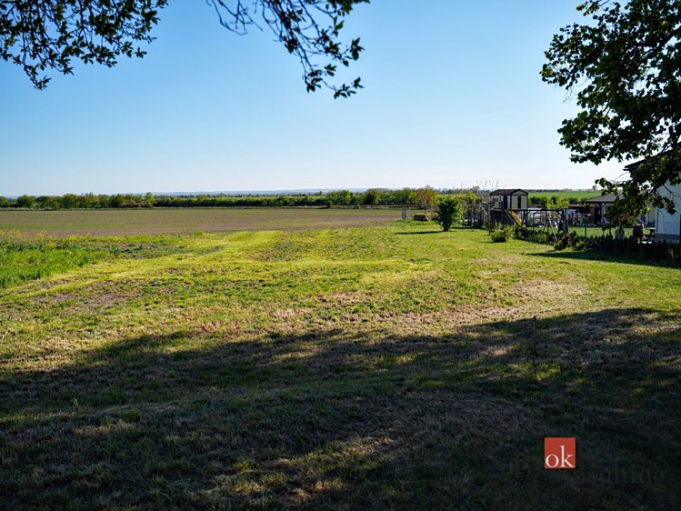 Prodej stavebního pozemku 1 188 m² - foto 2