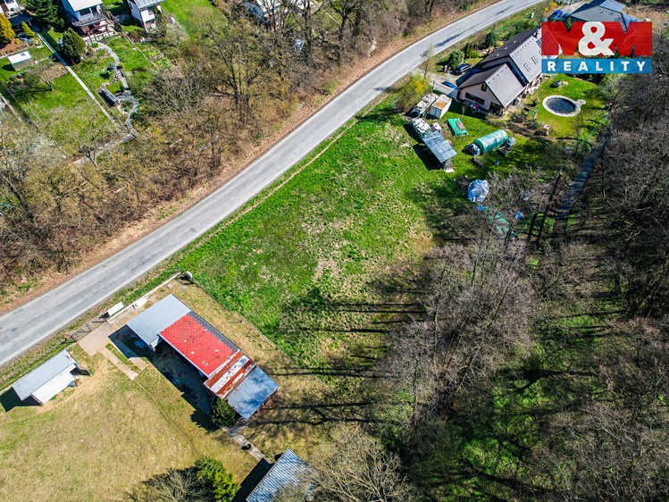 Prodej stavebního pozemku 1 500 m² - foto 2