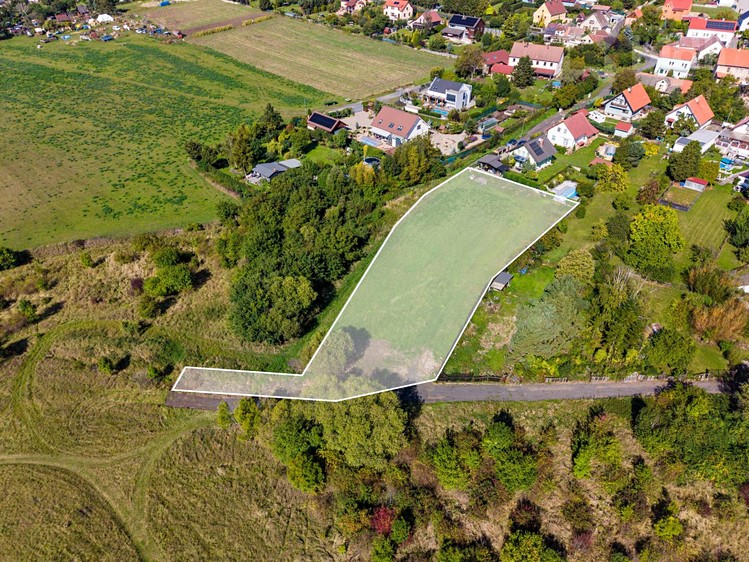 Prodej stavebního pozemku 2 356 m² - foto 3