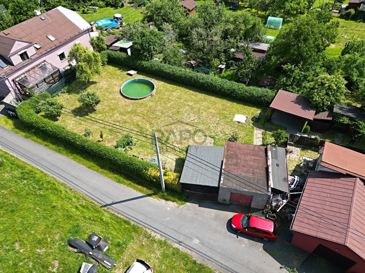 Prodej stavebního pozemku 694 m² - foto 3