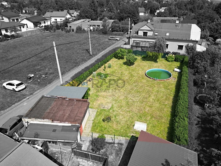 Prodej stavebního pozemku 694 m² - foto 2