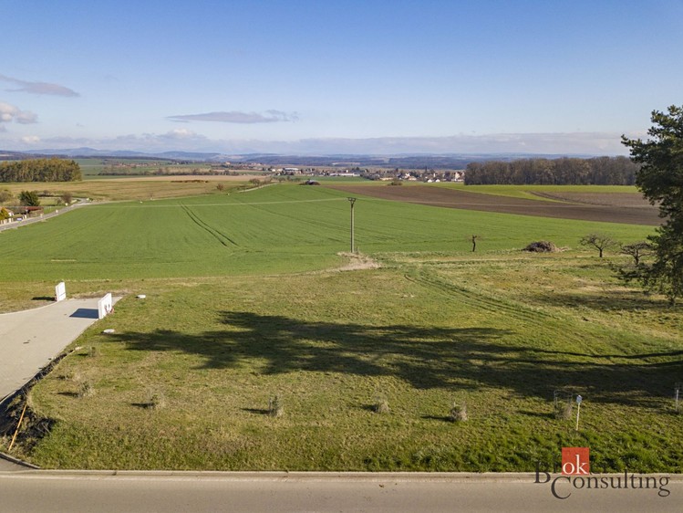 Prodej stavebního pozemku 770 m² - foto 5