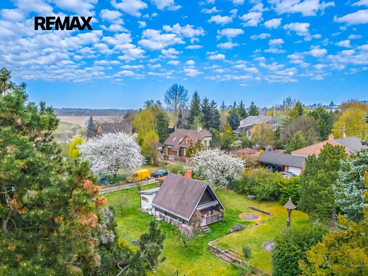 Prodej stavebního pozemku 931 m² - foto 2