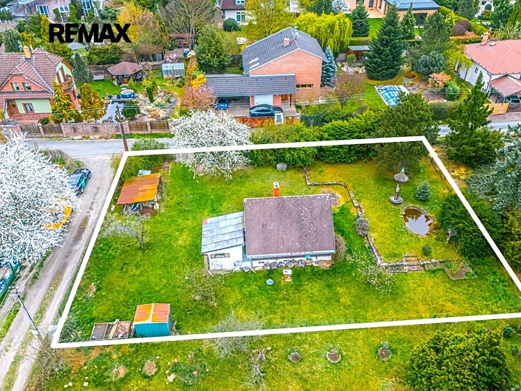 Prodej stavebního pozemku 931 m² - foto 4