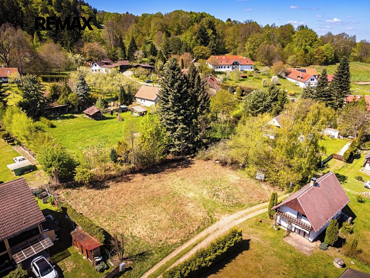 Prodej stavebního pozemku 810 m² - foto 7