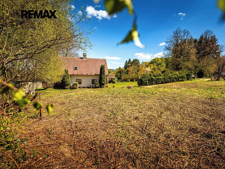 Prodej stavebního pozemku 810 m² - foto 6