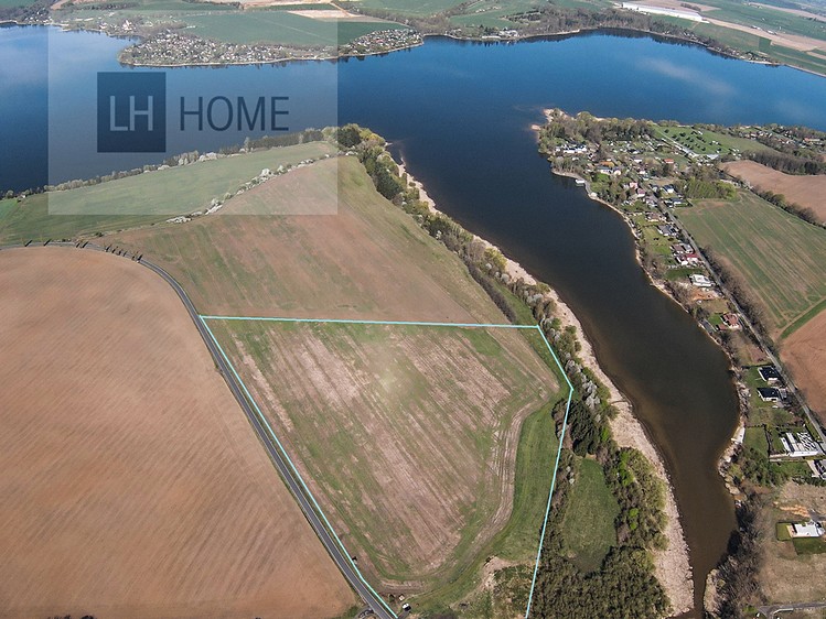 Prodej stavebního pozemku 662 m² - foto 3