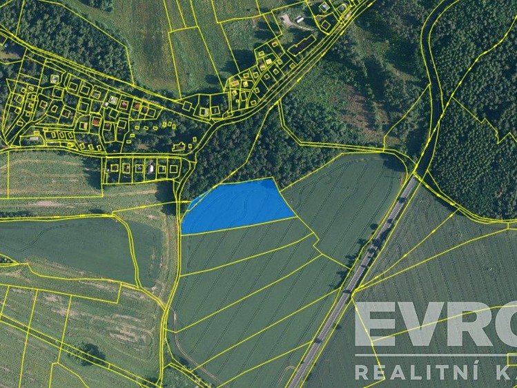 Prodej pole 8 557 m² - foto 1